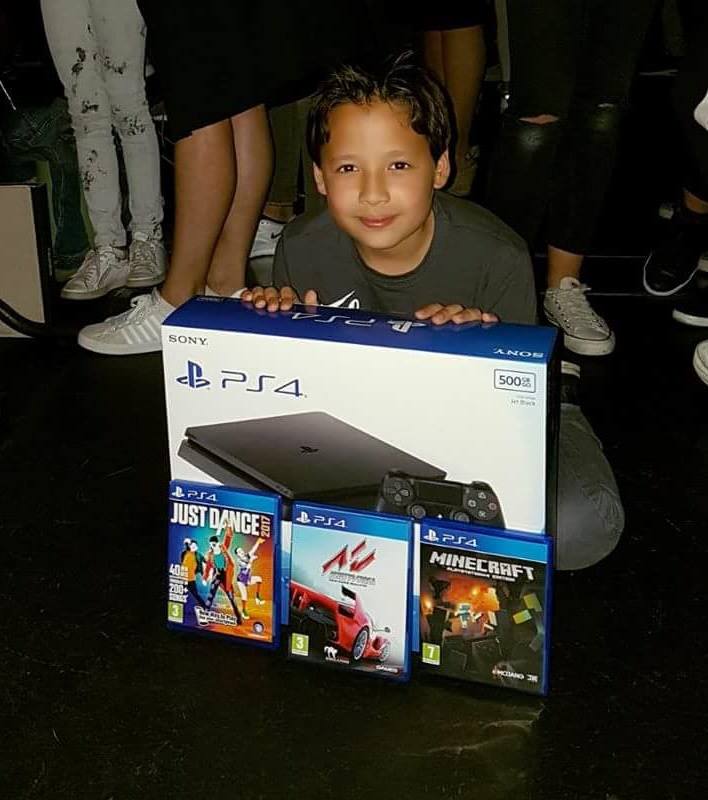 Winnaar PS4 actie Popscool